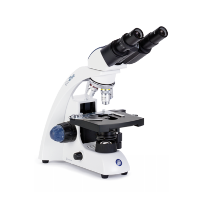 Binoculaire Microscoop Euromex BioBlue met kruistafel voor het onderzoeken van koi op parasieten